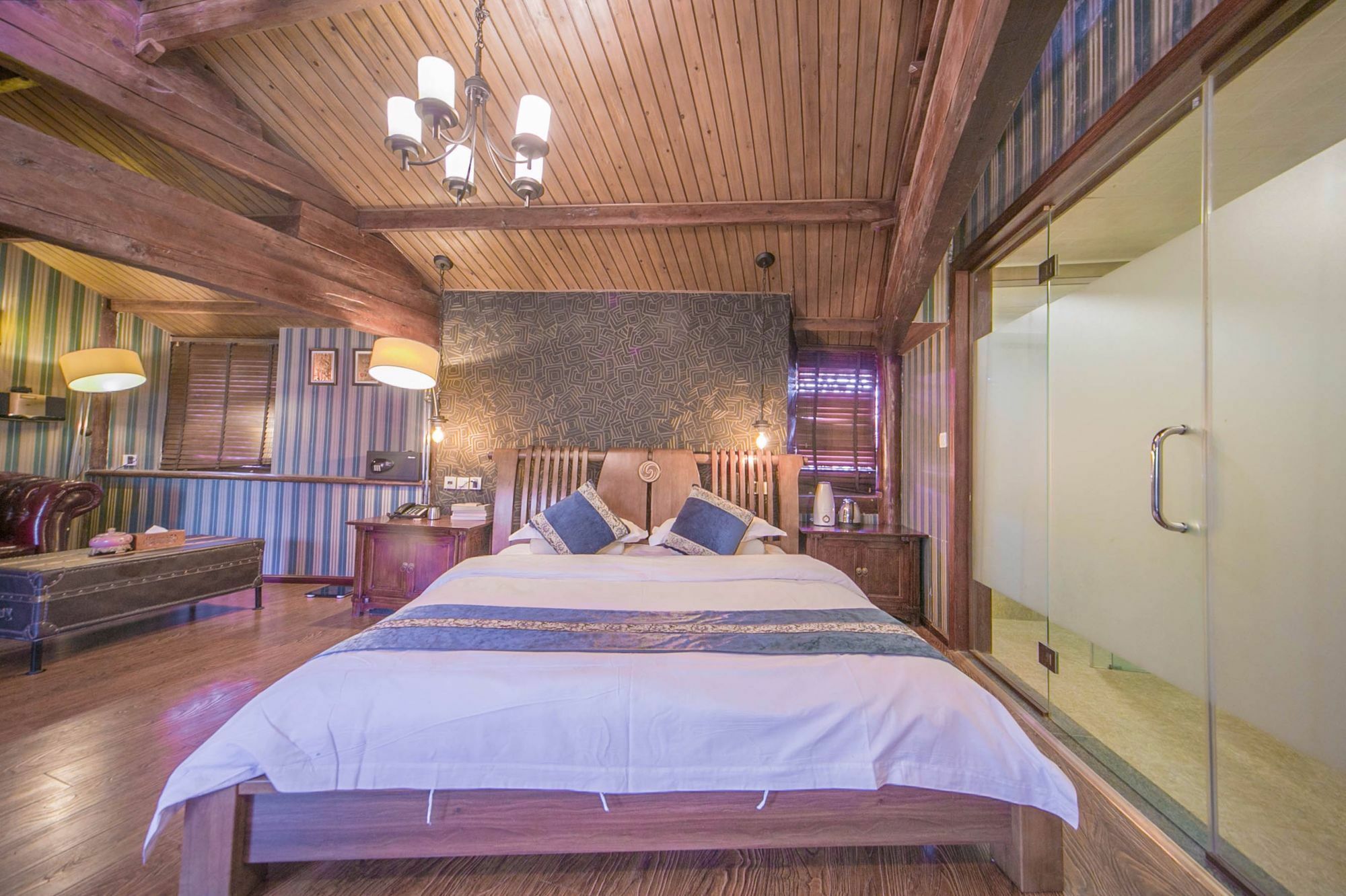 Lijiang Half Moon Bay Inn Zewnętrze zdjęcie