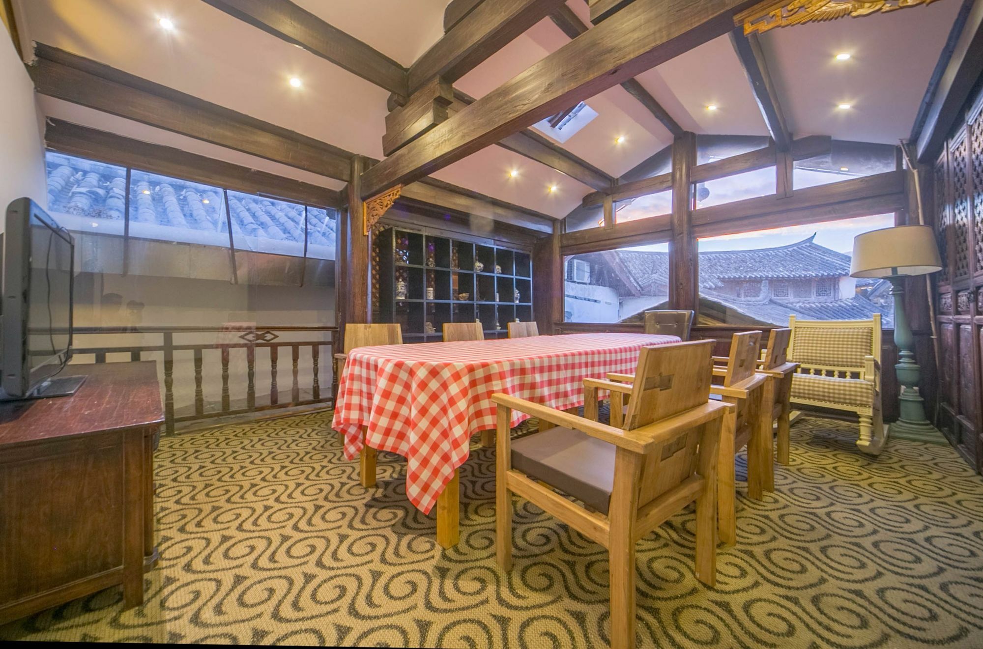 Lijiang Half Moon Bay Inn Zewnętrze zdjęcie