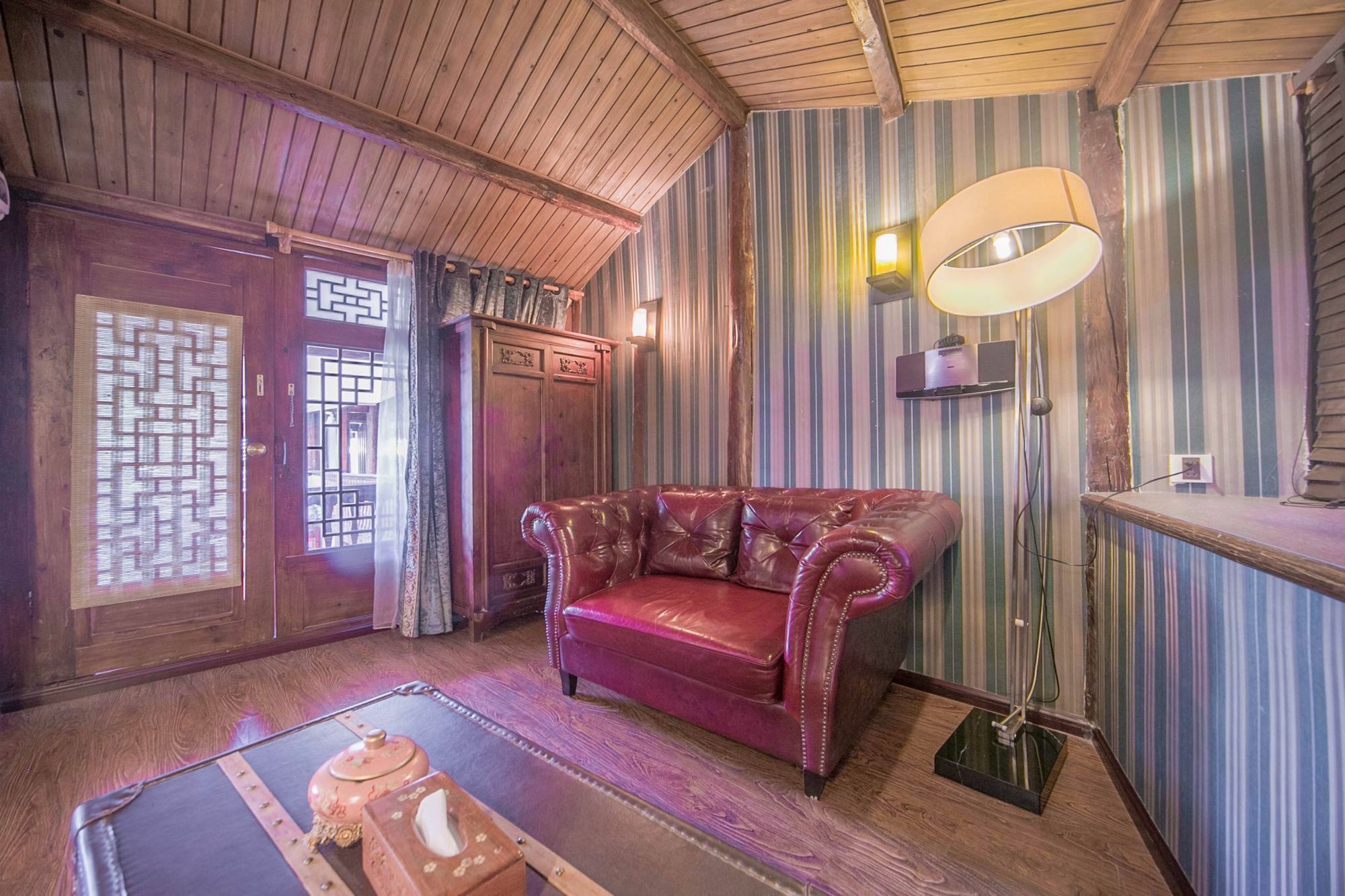 Lijiang Half Moon Bay Inn Zewnętrze zdjęcie