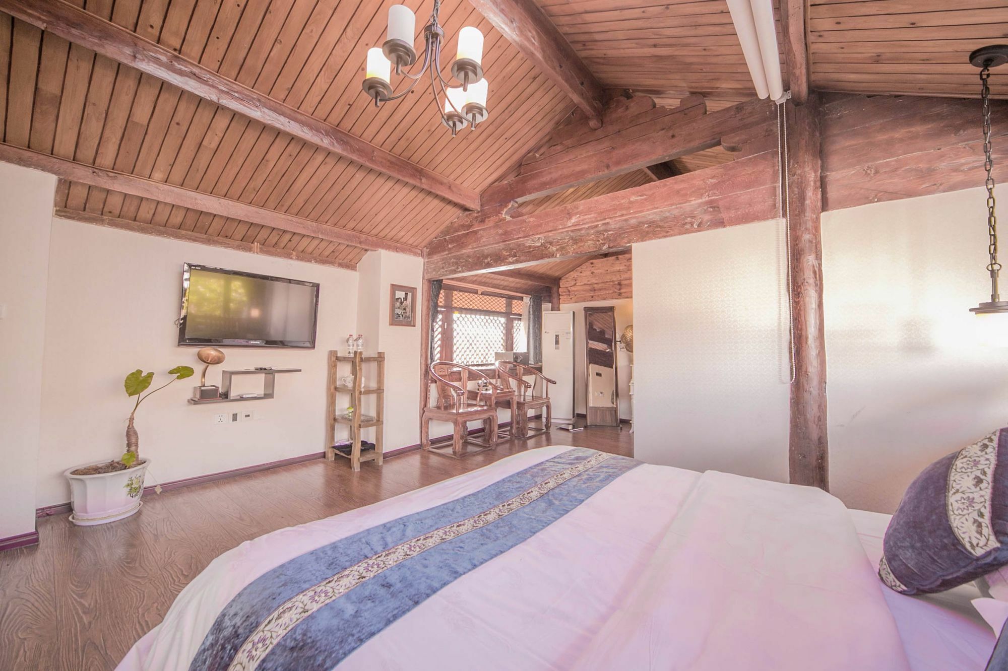 Lijiang Half Moon Bay Inn Zewnętrze zdjęcie