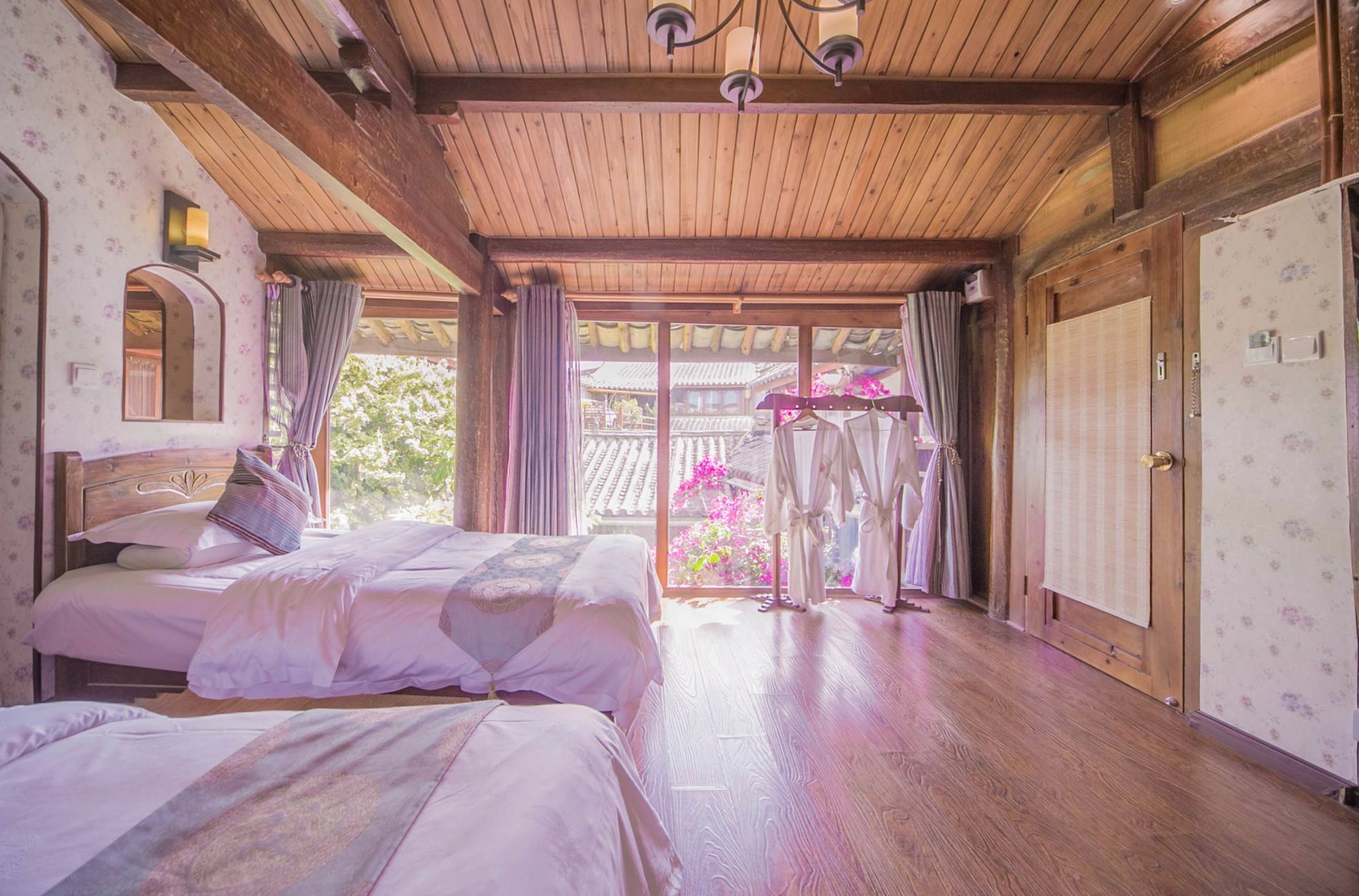 Lijiang Half Moon Bay Inn Zewnętrze zdjęcie